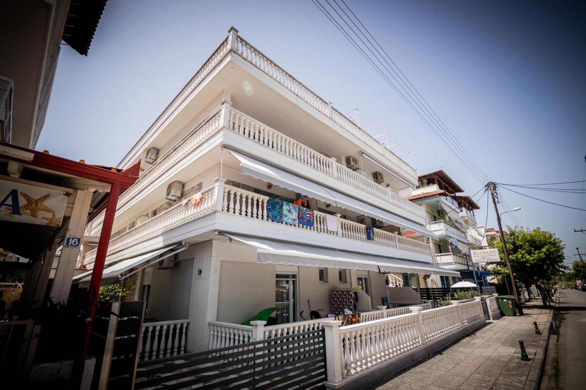 Elysium - Villa Majken Olympiakí Aktí Exterior foto